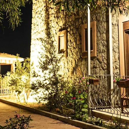 Casa Di Pietra Hotel *